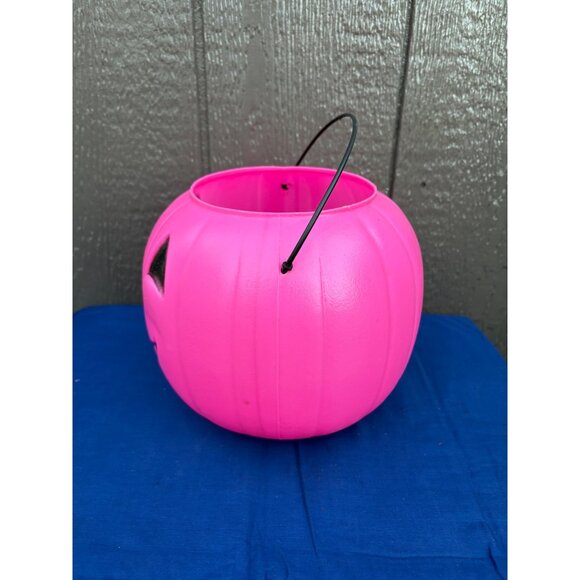 Bright Pink Pumpkin Halloween Candy Bucket With Handle Trick or Treat - Picture 2 of 6